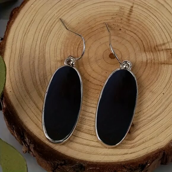 Bohemian Retro Oval Black Pendant Earrings - Picture 5 of 5